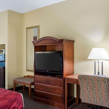 Econo Lodge By Choice Greenville Bagian luar foto