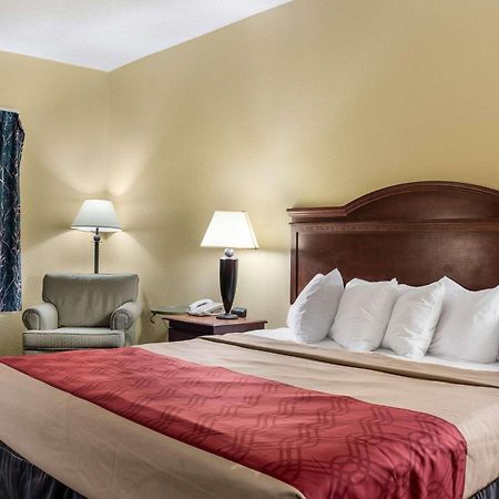 Econo Lodge By Choice Greenville Bagian luar foto