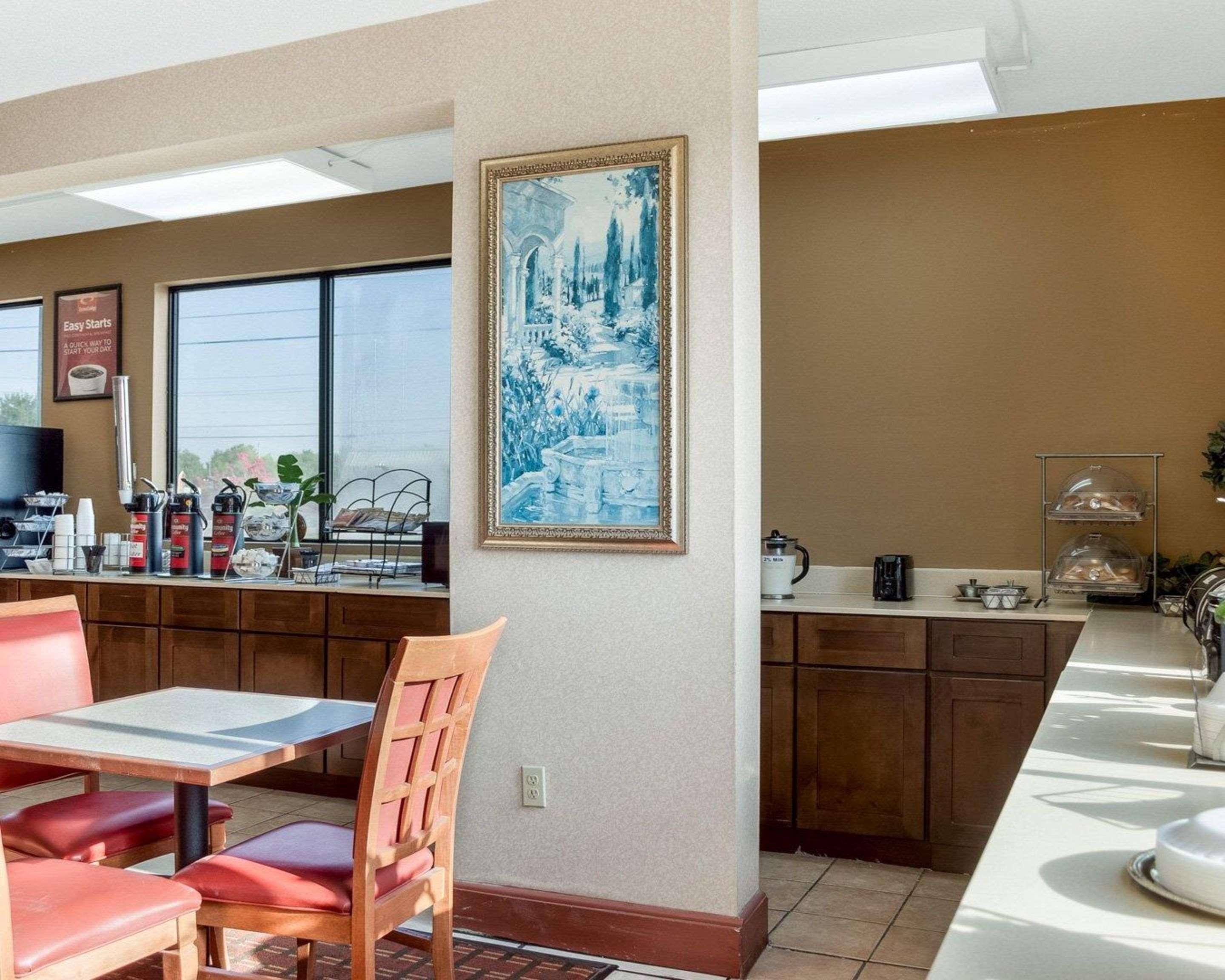 Econo Lodge By Choice Greenville Bagian luar foto