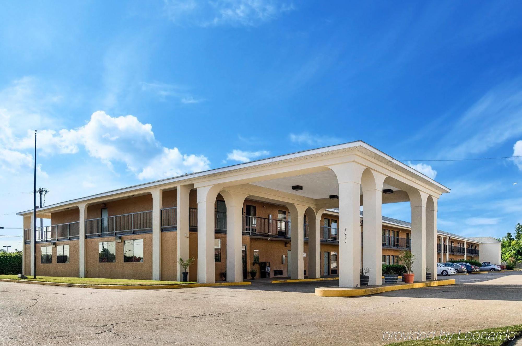 Econo Lodge By Choice Greenville Bagian luar foto